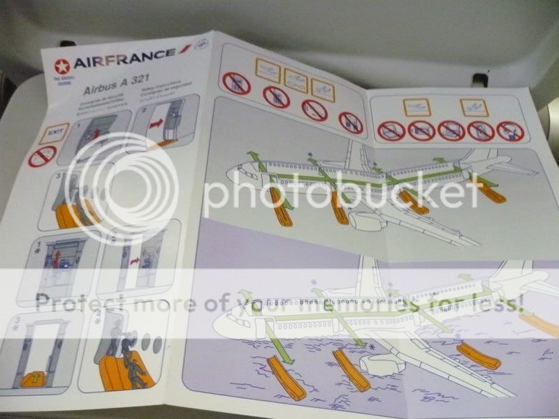 http://i380.photobucket.com/albums/oo250/parisquilts/paris%20trip%20report%20nov%202011/21f770cc.jpg