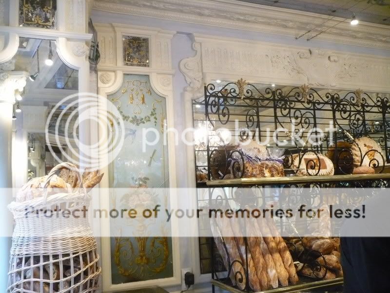http://i380.photobucket.com/albums/oo250/parisquilts/paris%20trip%20report%20nov%202011/50b676d4.jpg
